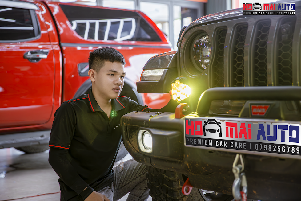 Ánh Sáng Vàng – “Lá Chắn” An Toàn Cho Xe Khi Mưa Gió, Sương Mù